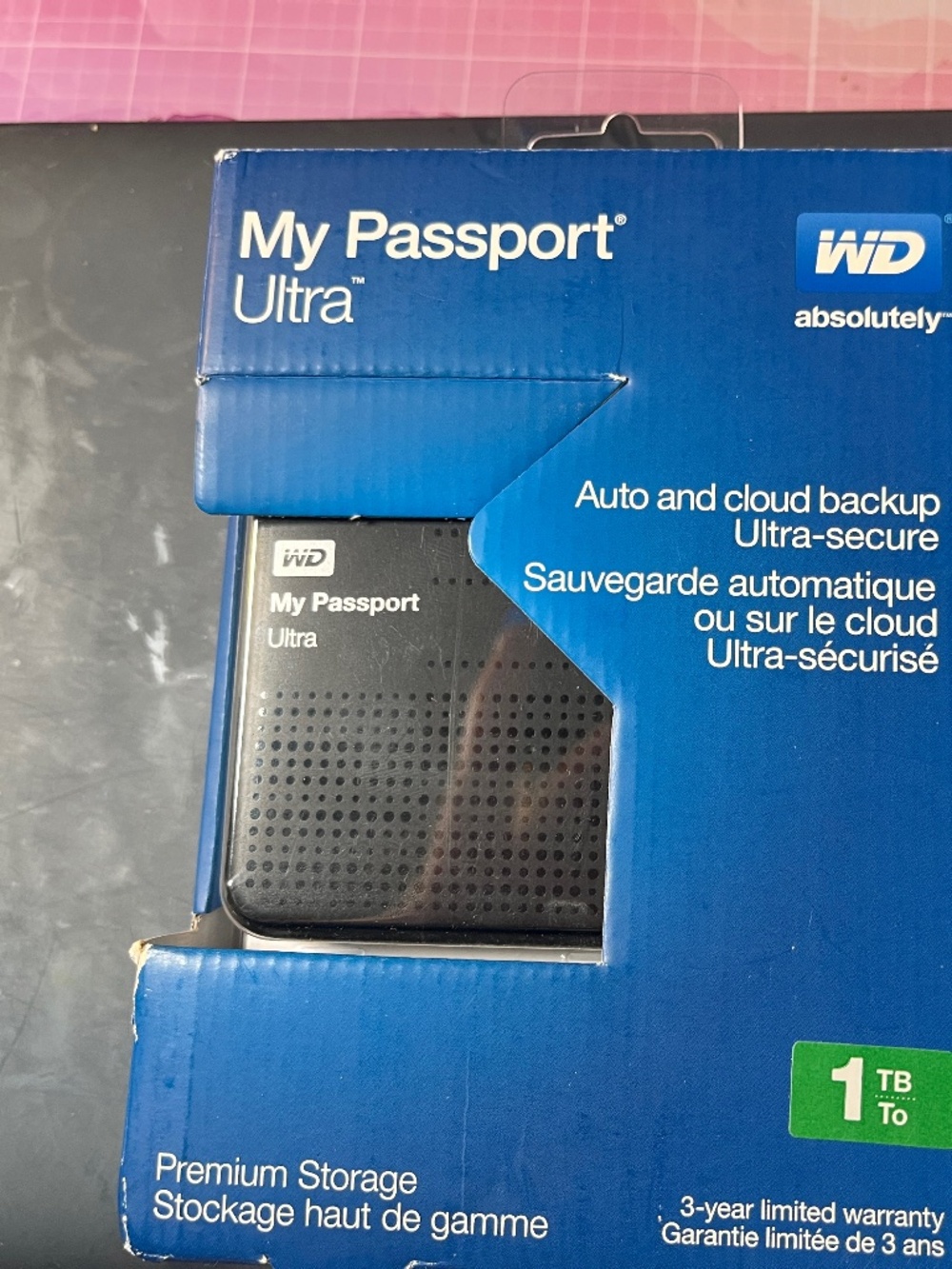 My Passport Ultra -WD 1 TB storage external drive